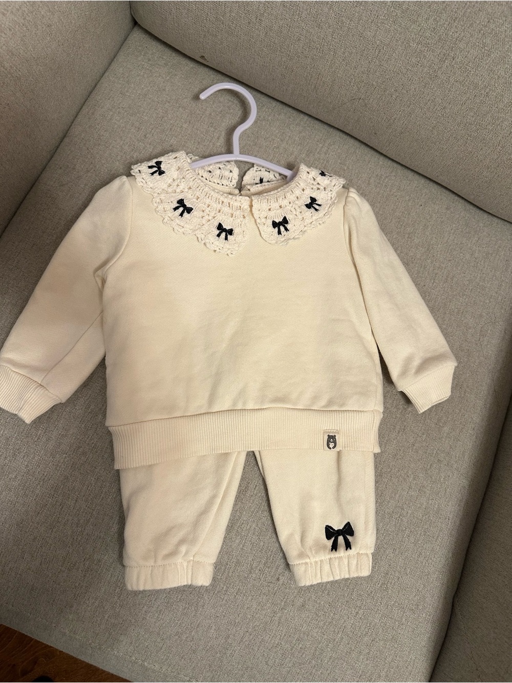Cream Crochet-Collar Kids Sweatshirt & Pant Set with Black Bow Detail